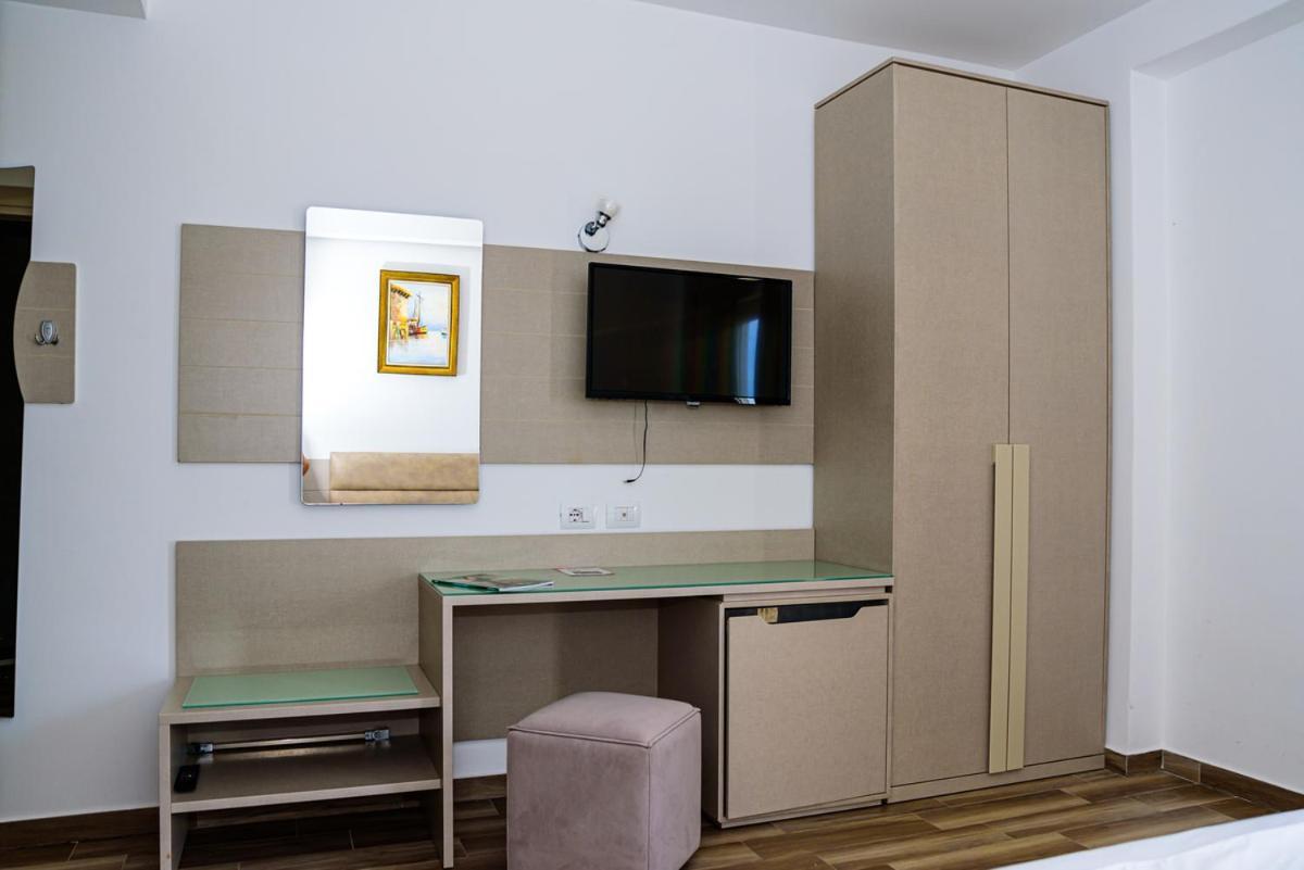 דרמי Hotel Orange מראה חיצוני תמונה