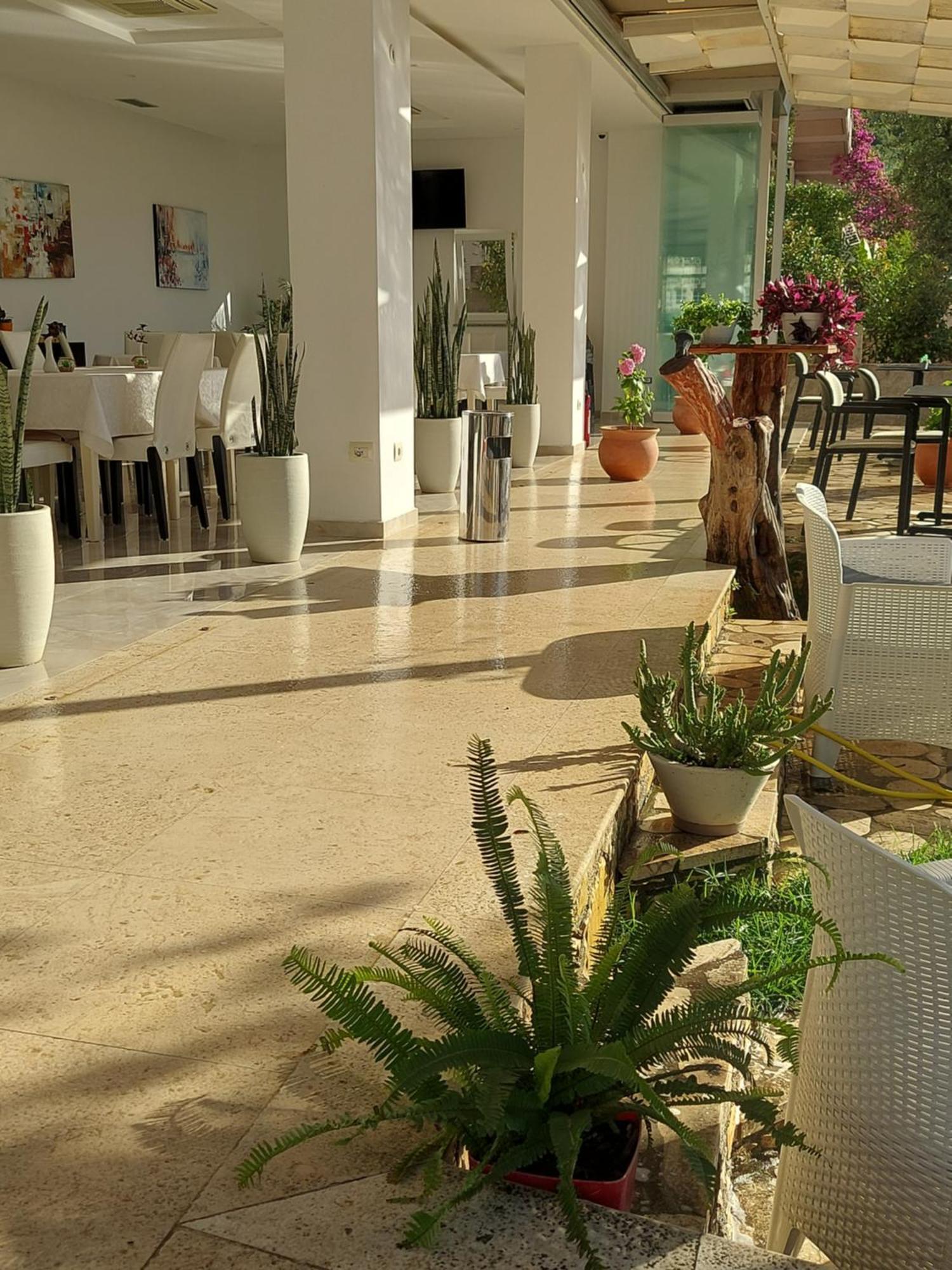 דרמי Hotel Orange מראה חיצוני תמונה